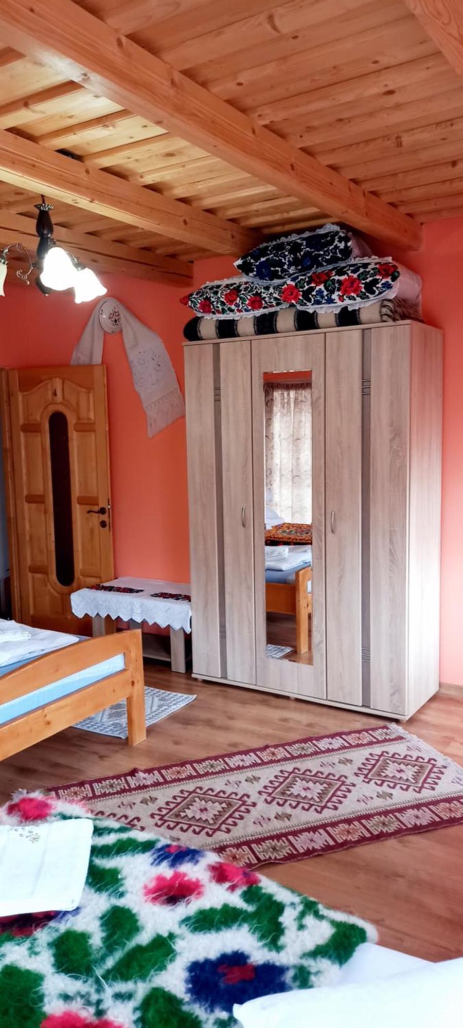 Отель Sub Creasta Cocosului Breb Номер фото